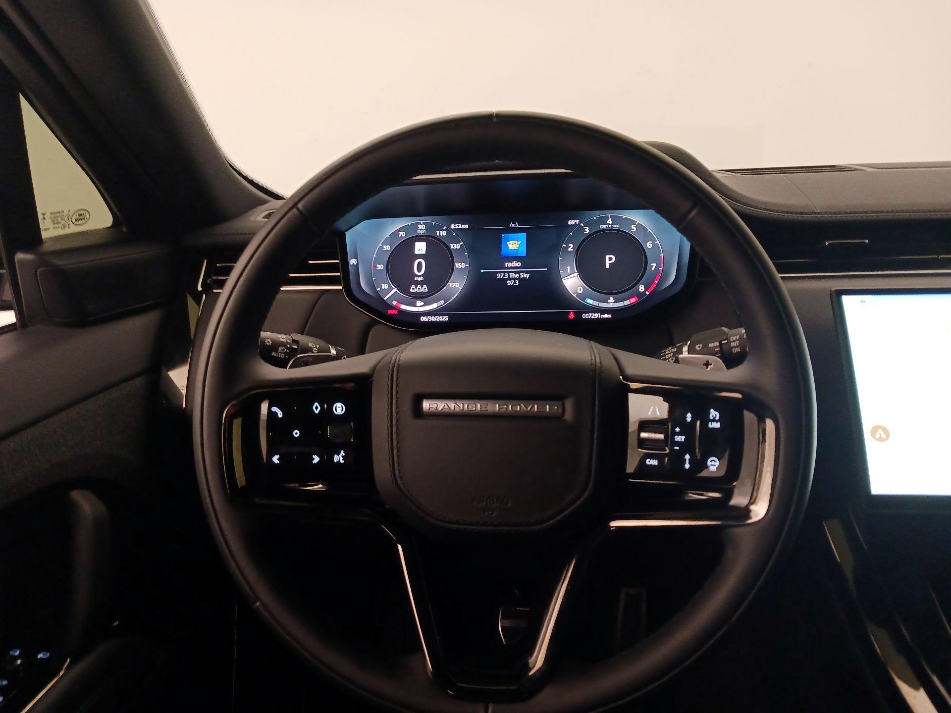 Thumbnail: 2025 Land Rover Range Rover Sport - 10