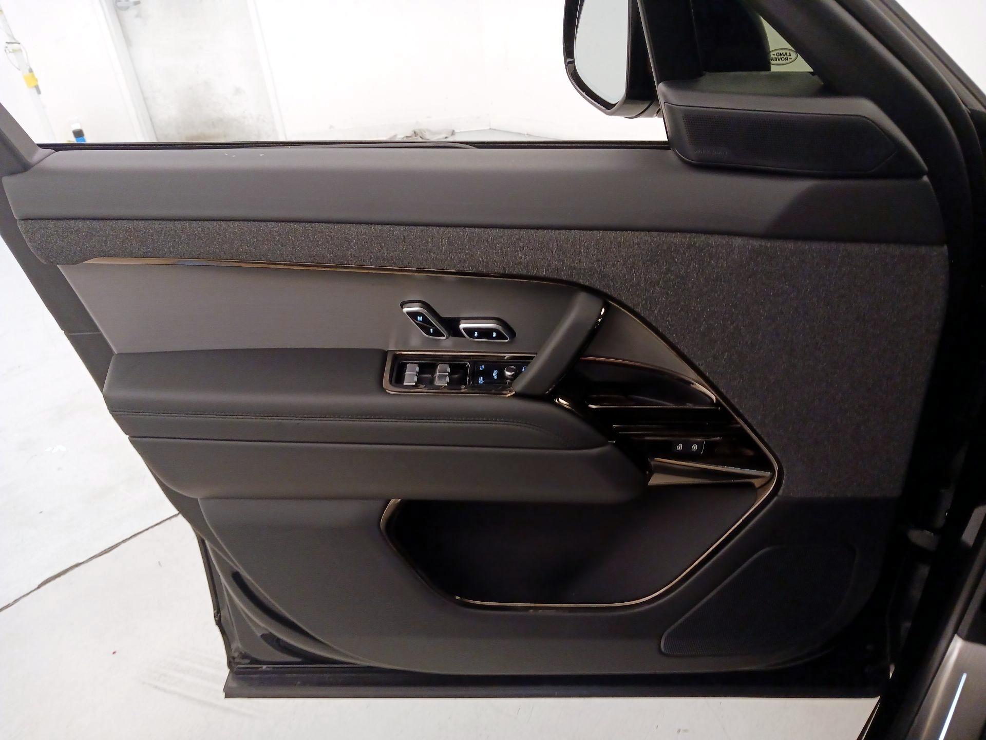 Thumbnail: 2025 Land Rover Range Rover Sport - 12