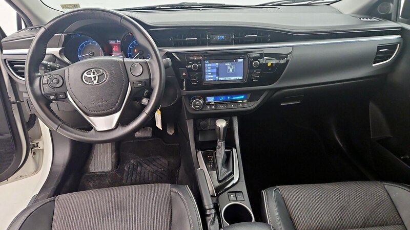 2016 Toyota Corolla S 9