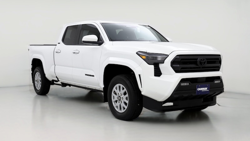 2024 Toyota Tacoma SR5 Hero Image