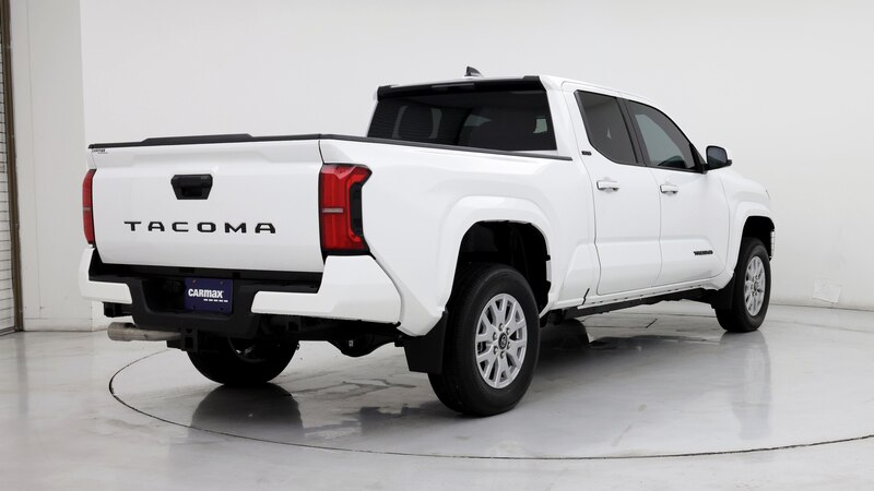 2024 Toyota Tacoma SR5 8