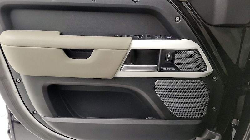 2020 Land Rover Defender 110 12