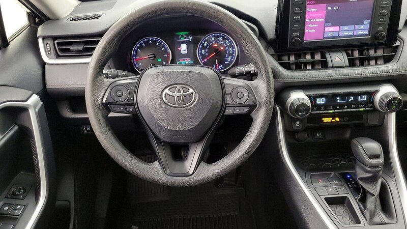 2019 Toyota RAV4 XLE 10