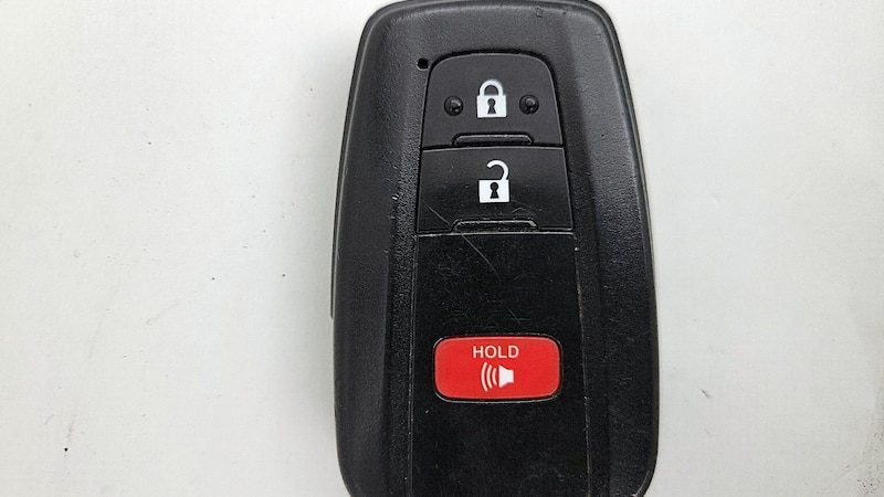 2019 Toyota RAV4 XLE 23