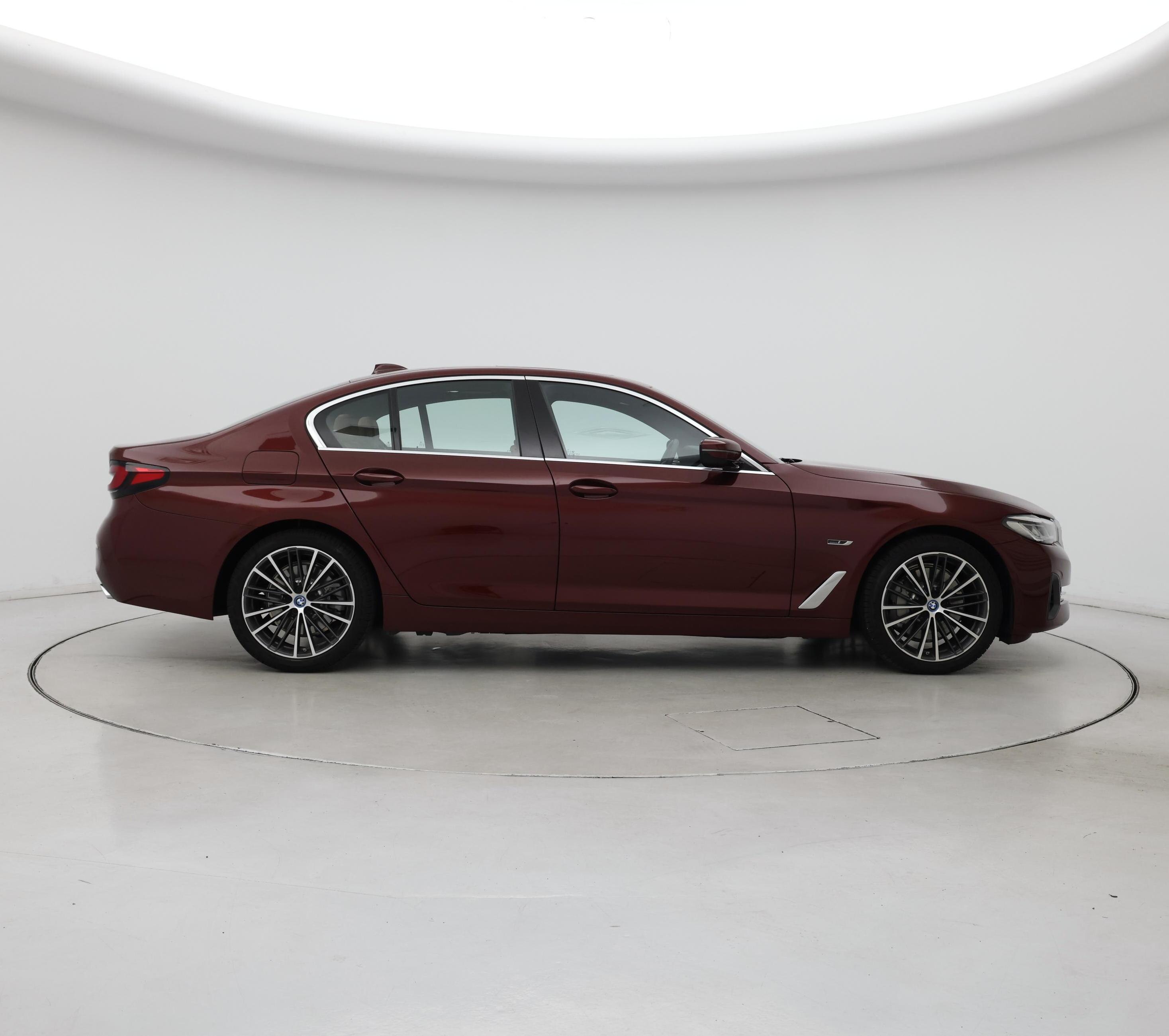 Thumbnail: 2023 BMW 5 Series - 7