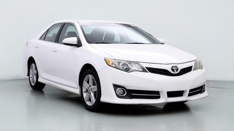 2013 Toyota Camry SE Hero Image