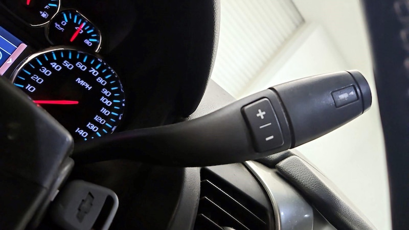 2015 Chevrolet Tahoe LS 17