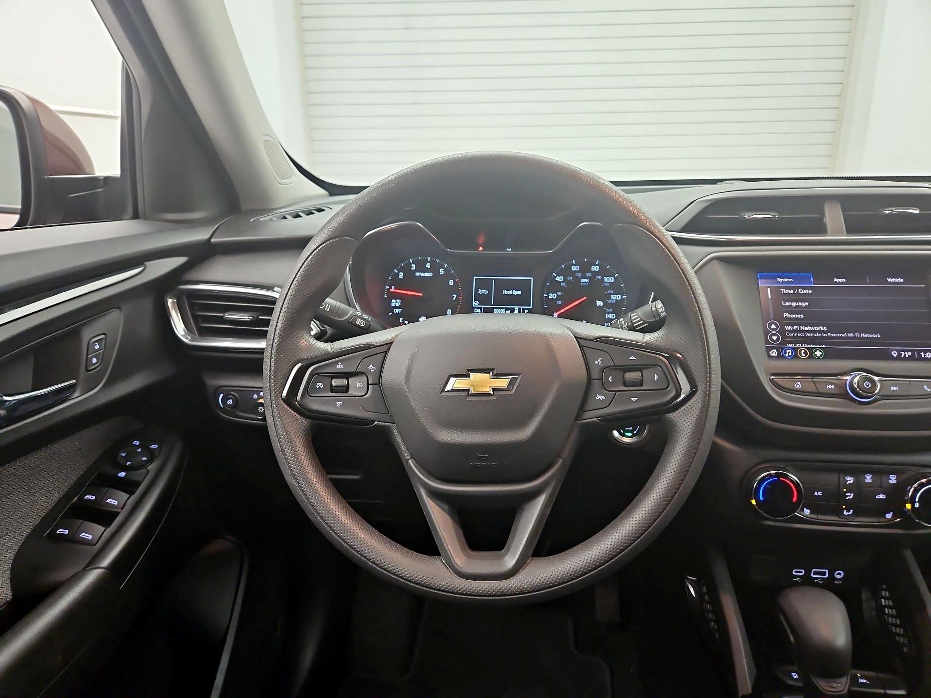 Thumbnail: 2023 Chevrolet TrailBlazer - 10