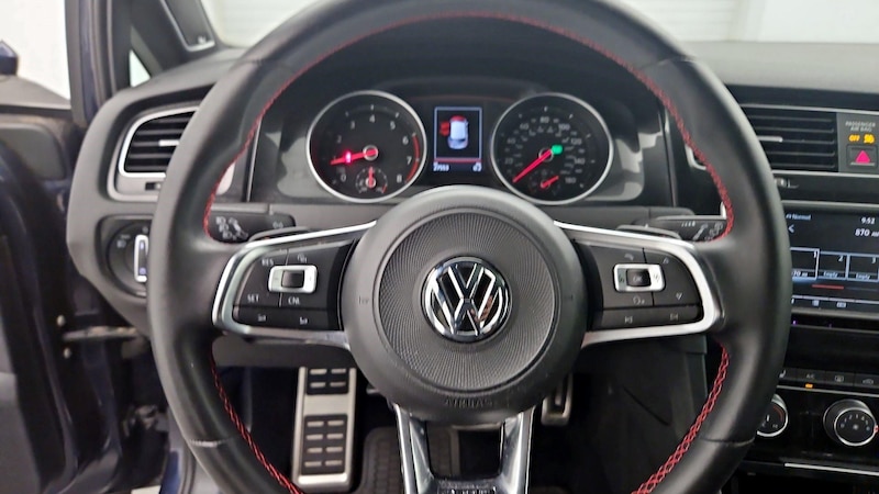 2017 Volkswagen Golf GTI SE 10