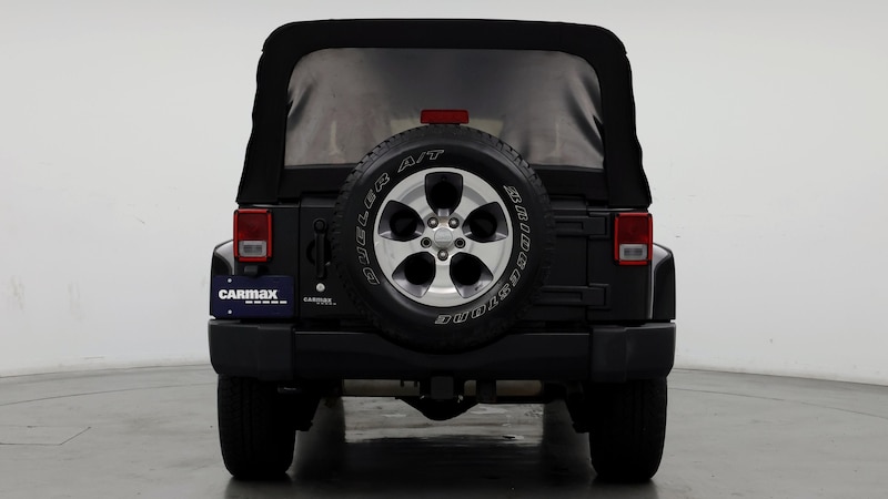 2016 Jeep Wrangler Unlimited Sahara 6