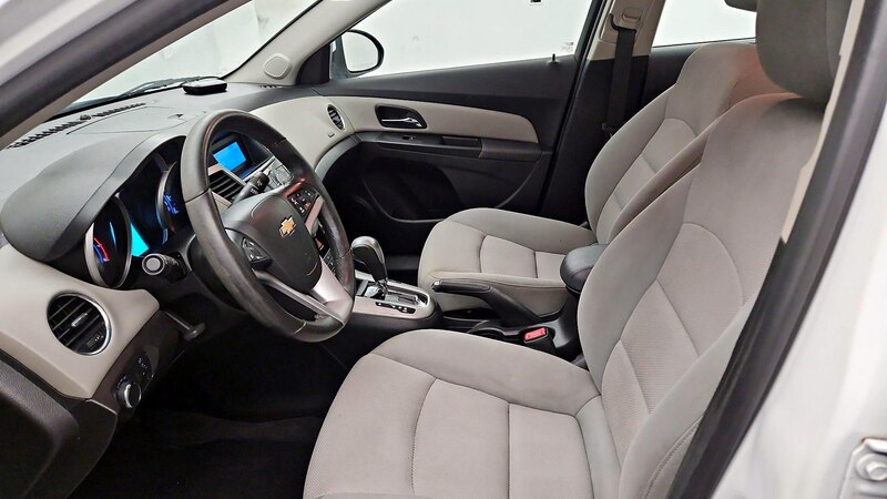 2014 Chevrolet Cruze LT 11