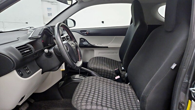 2013 Scion iQ  11