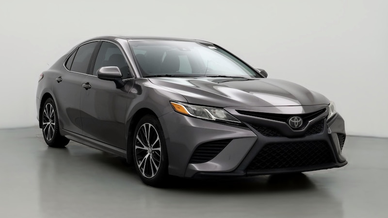 2019 Toyota Camry SE Hero Image