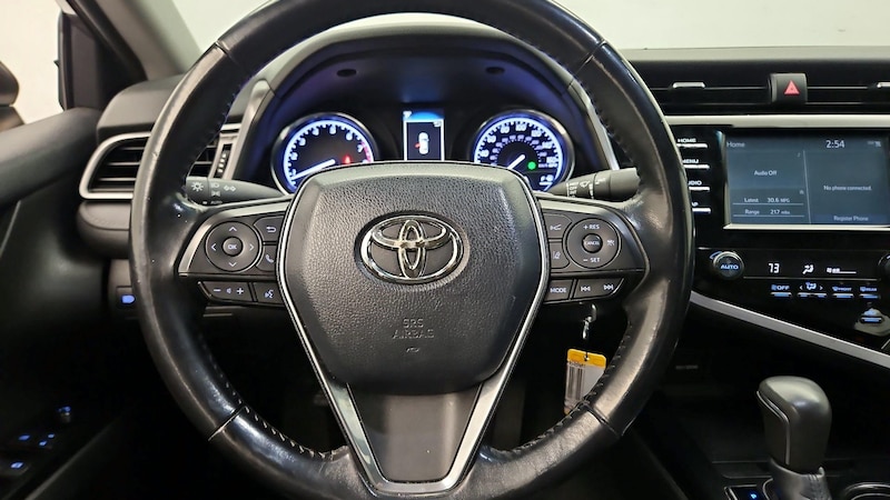 2019 Toyota Camry SE 10