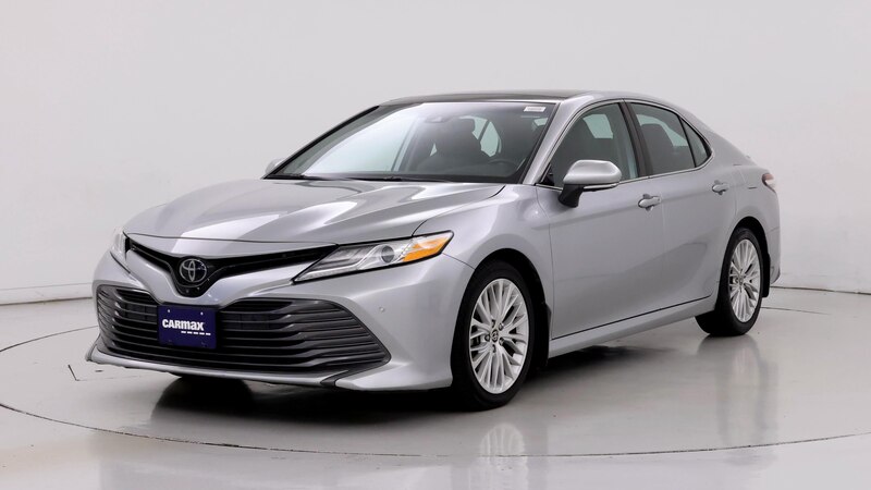 2020 Toyota Camry XLE 4