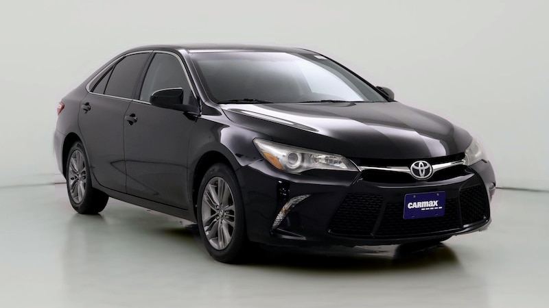 2016 Toyota Camry SE Hero Image