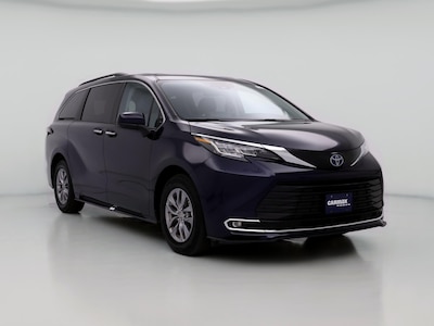 2023 Toyota Sienna XLE -
                Clackamas, OR