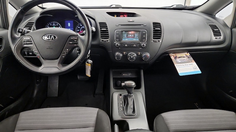 2016 Kia Forte EX 9