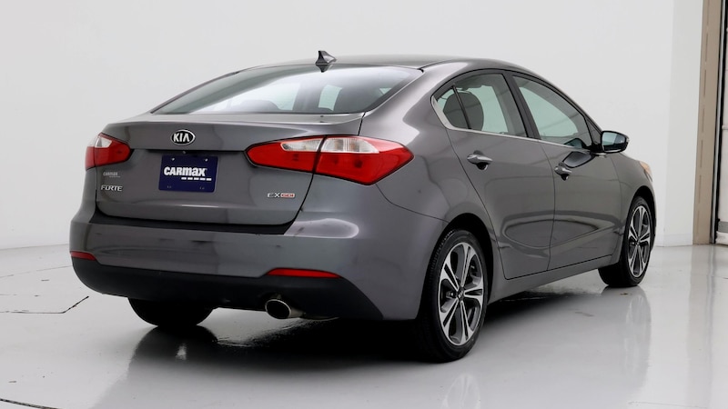 2016 Kia Forte EX 8