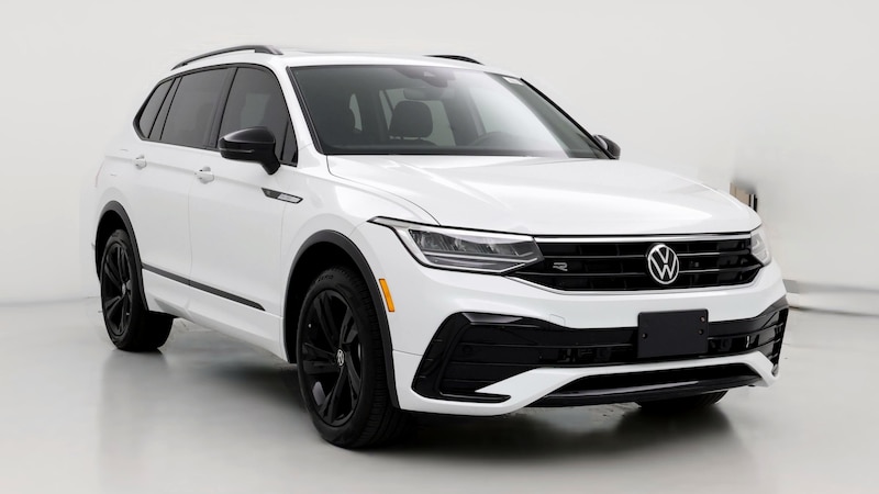 2023 Volkswagen Tiguan SE R-Line Black Hero Image