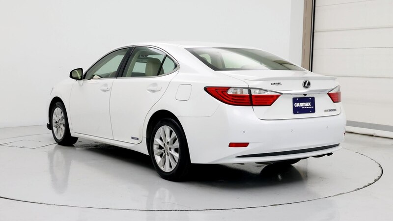 2015 Lexus ES Hybrid 300h 2