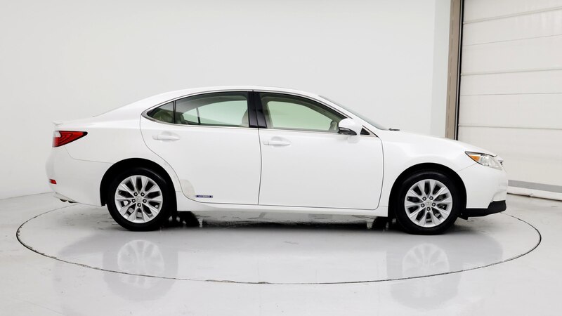 2015 Lexus ES Hybrid 300h 7