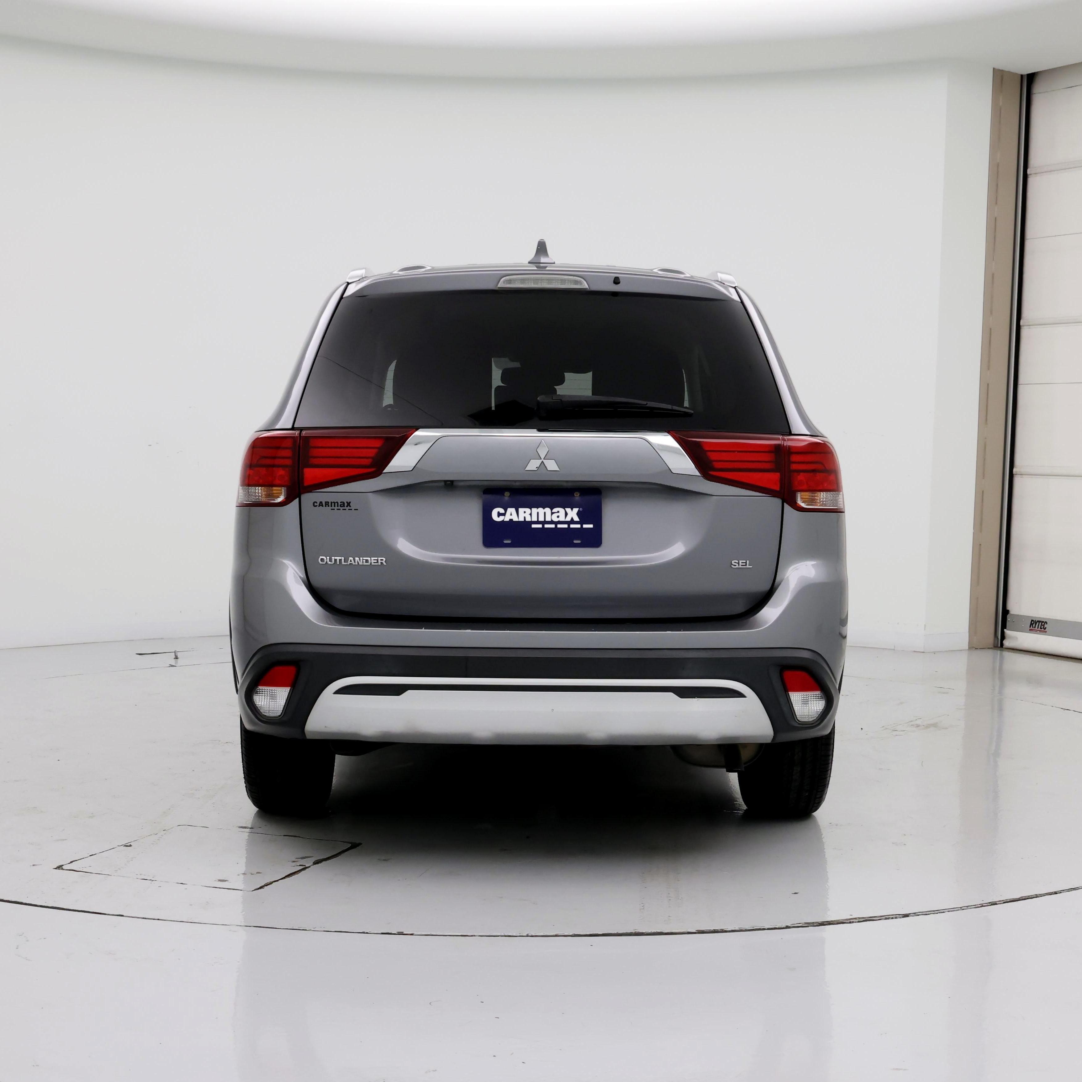 Thumbnail: 2020 Mitsubishi Outlander - 6