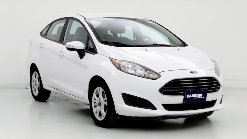 2015 Ford Fiesta SE Hero Image