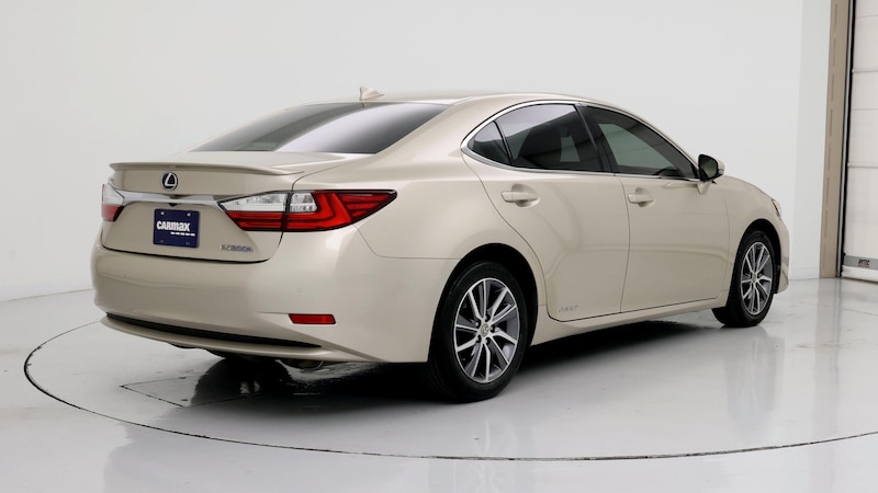 2016 Lexus ES Hybrid 300h 8