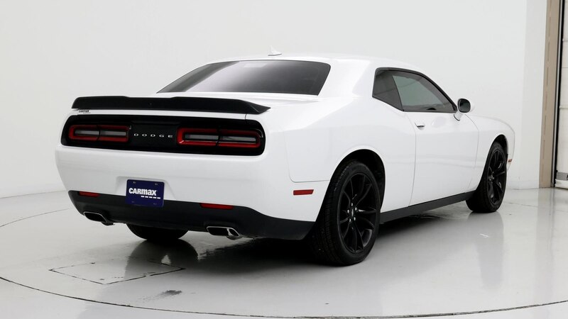 2018 Dodge Challenger SXT 8