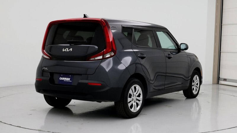 2022 Kia Soul LX 8