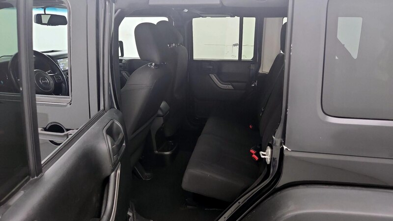 2018 Jeep Wrangler Unlimited Sport S 17