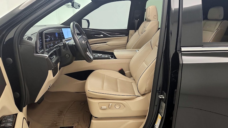 2022 Cadillac Escalade ESV Premium Luxury 11