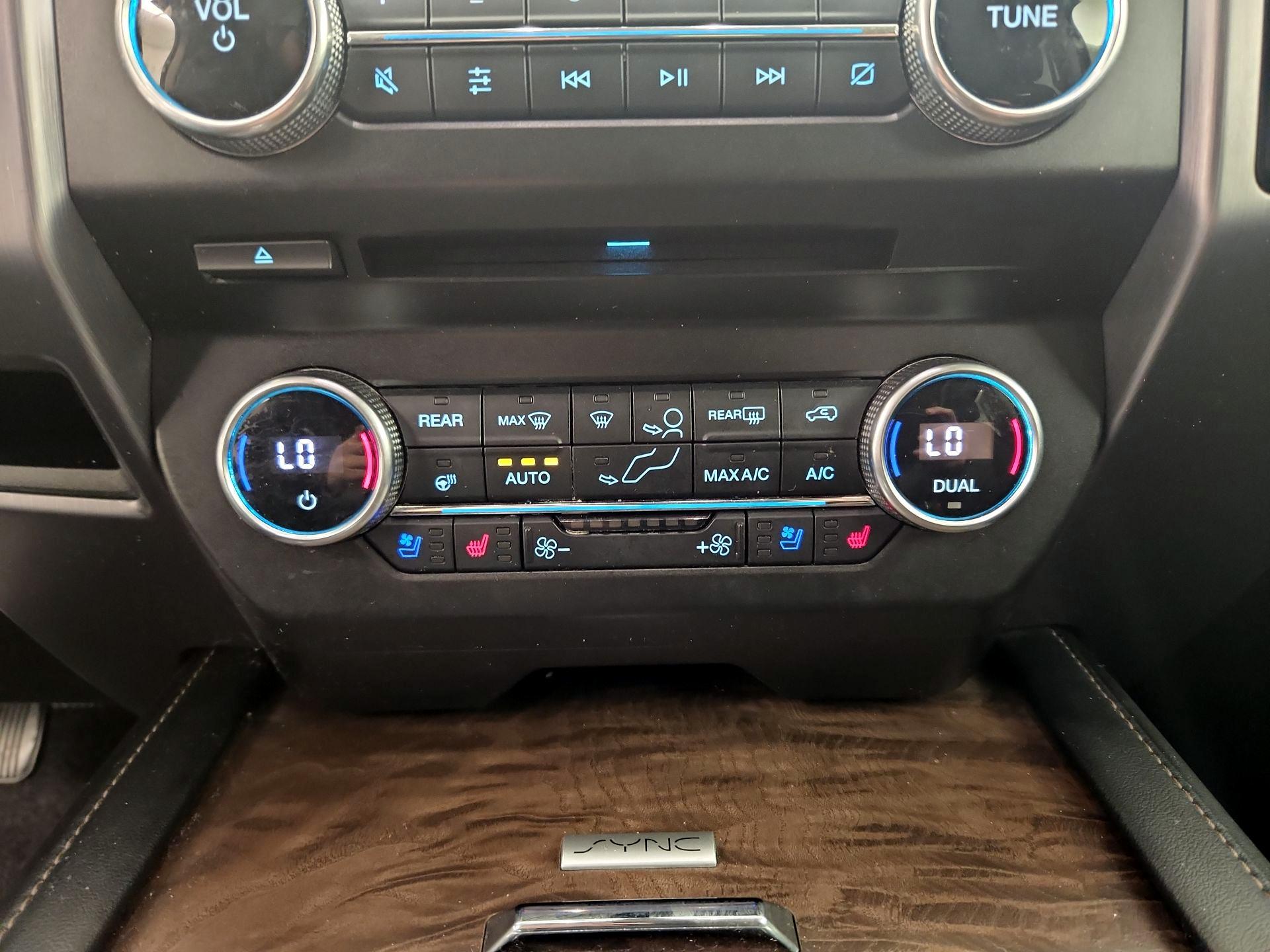 Thumbnail: 2018 Ford Expedition - 17
