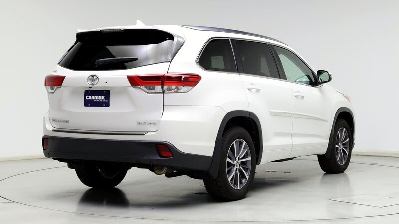 2018 Toyota Highlander XLE 8