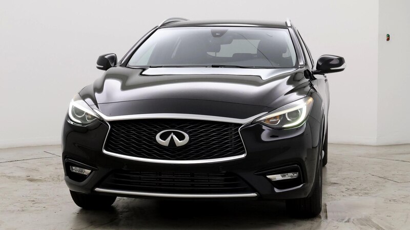 2017 INFINITI QX30 Premium 4