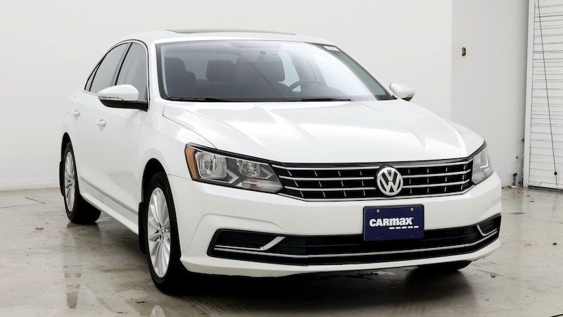 2017 Volkswagen Passat SE 5