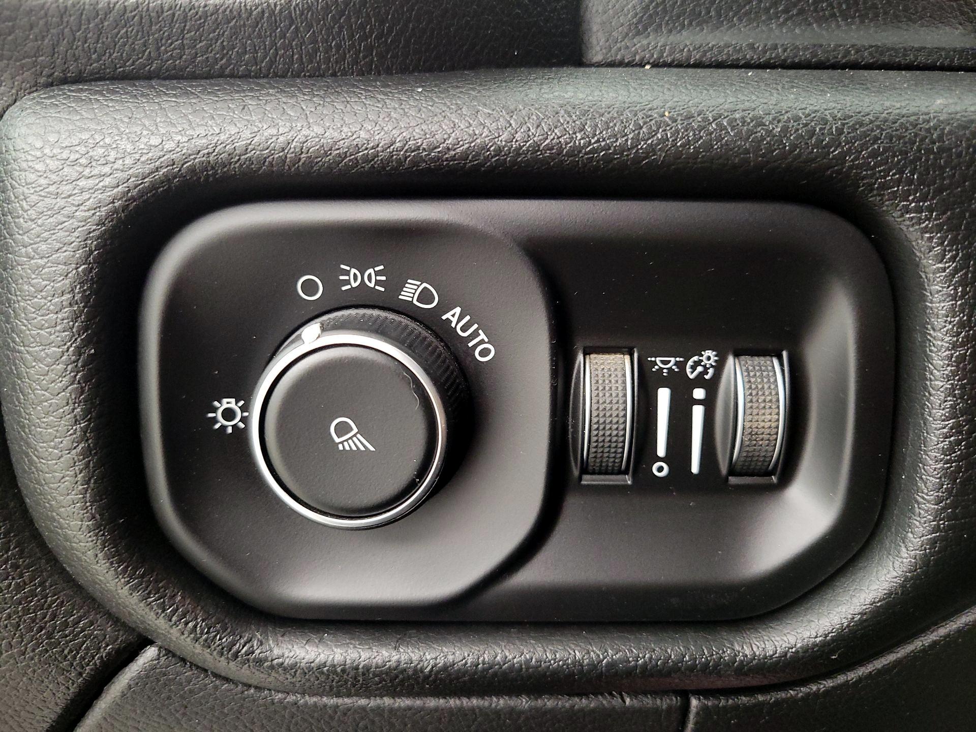 Thumbnail: 2019 RAM 3500 - 13
