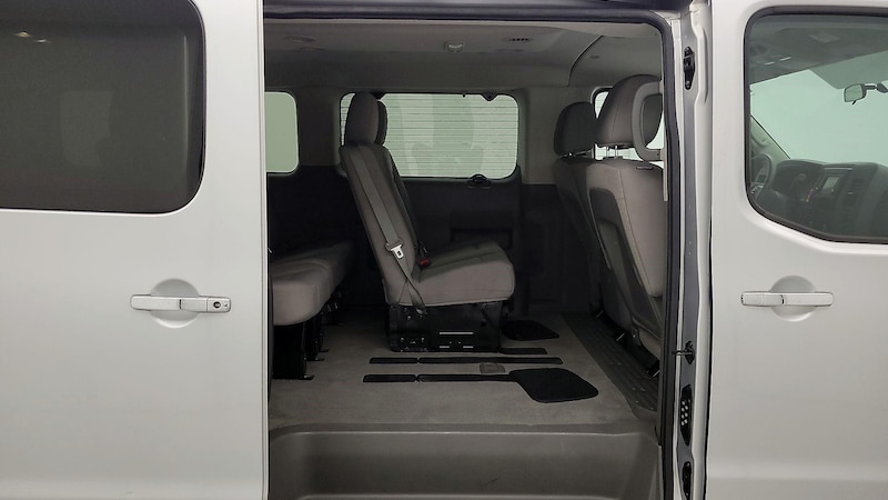 2018 Nissan NV 3500 S 20