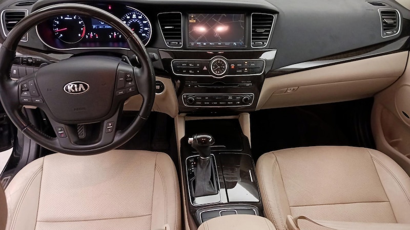 2014 Kia Cadenza Premium 9