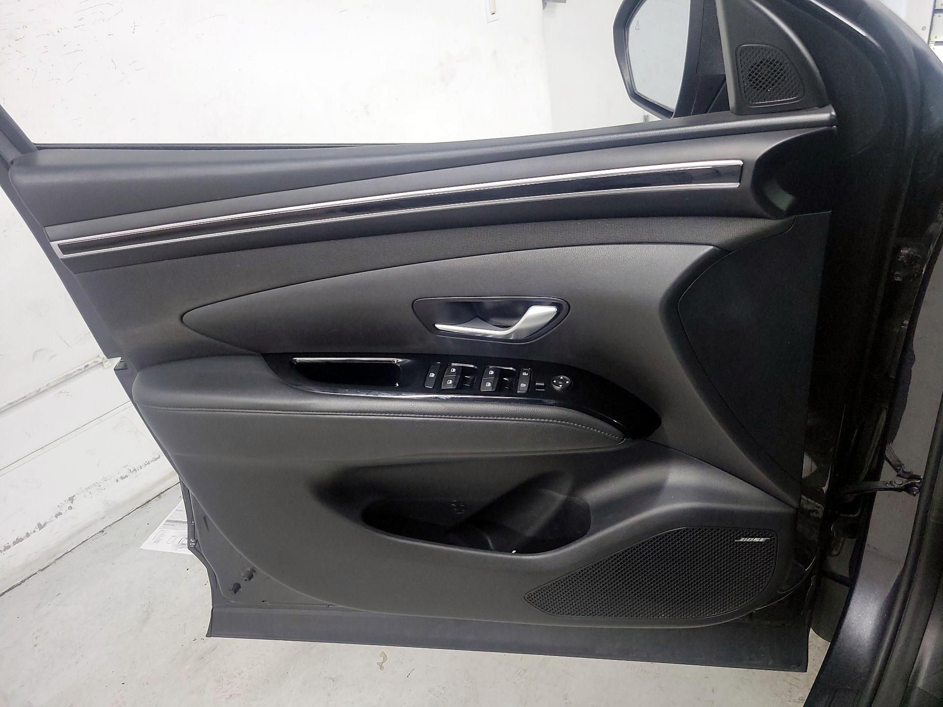 Thumbnail: 2022 Hyundai Tucson - 12