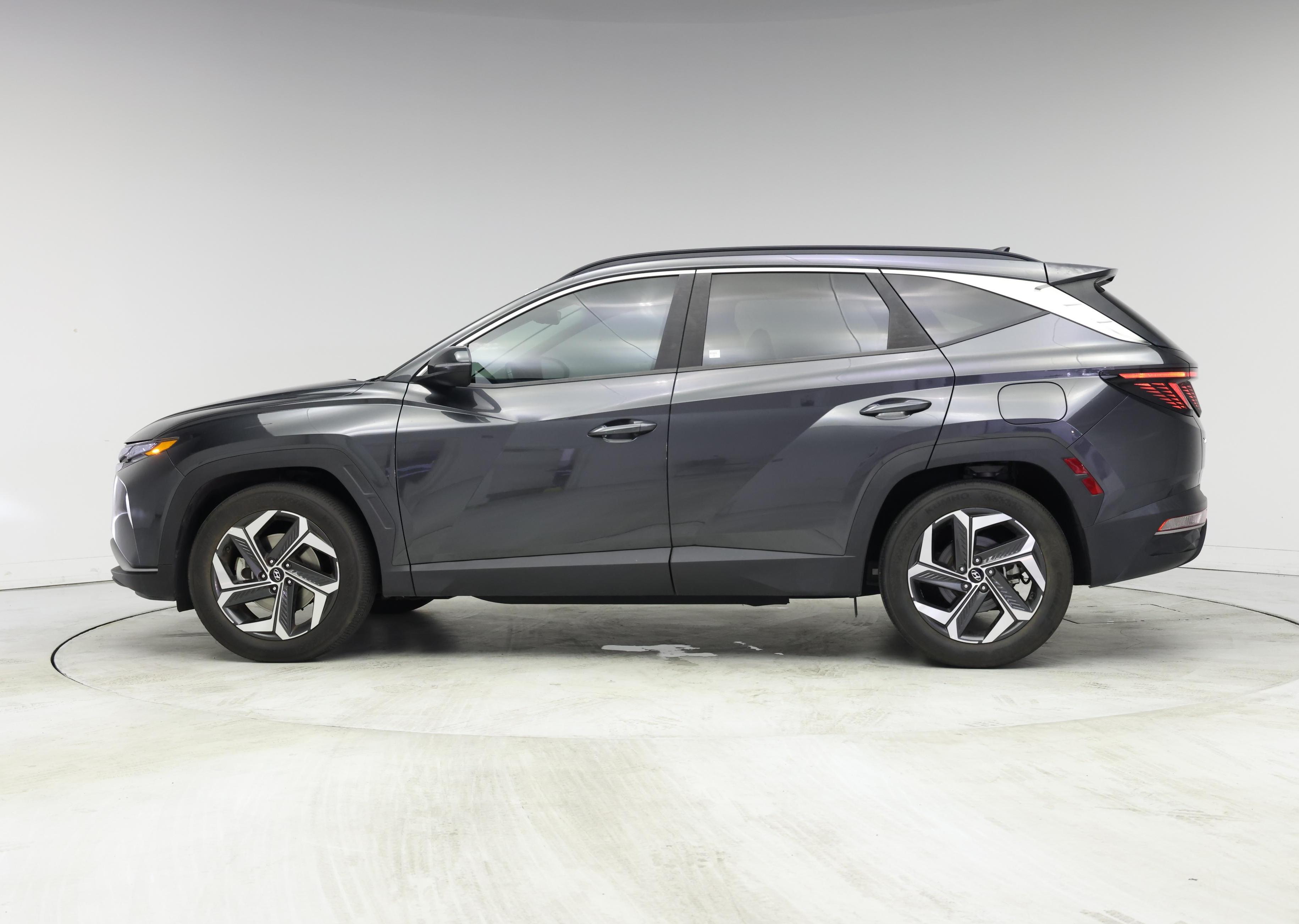 Thumbnail: 2022 Hyundai Tucson - 3