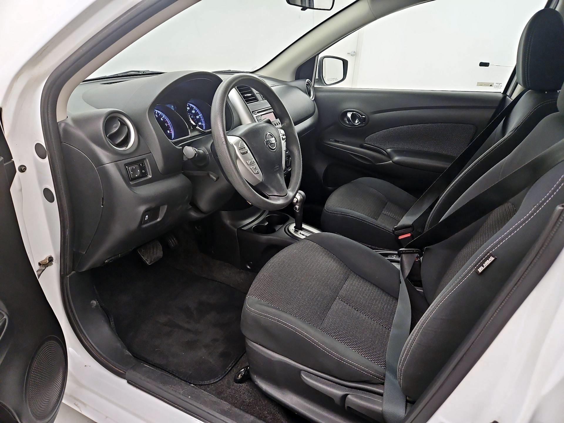 Thumbnail: 2016 Nissan Versa - 11