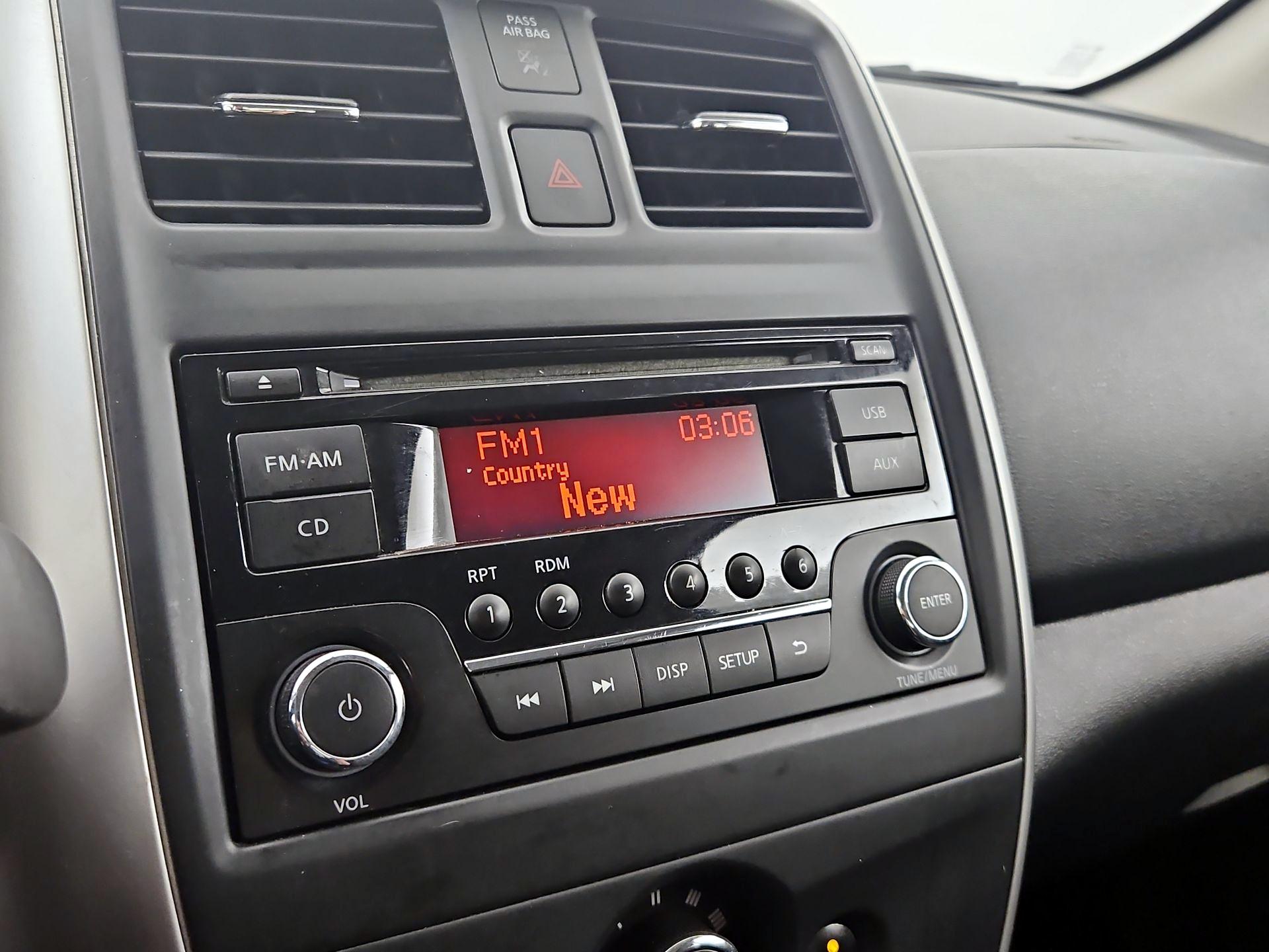 Thumbnail: 2016 Nissan Versa - 14