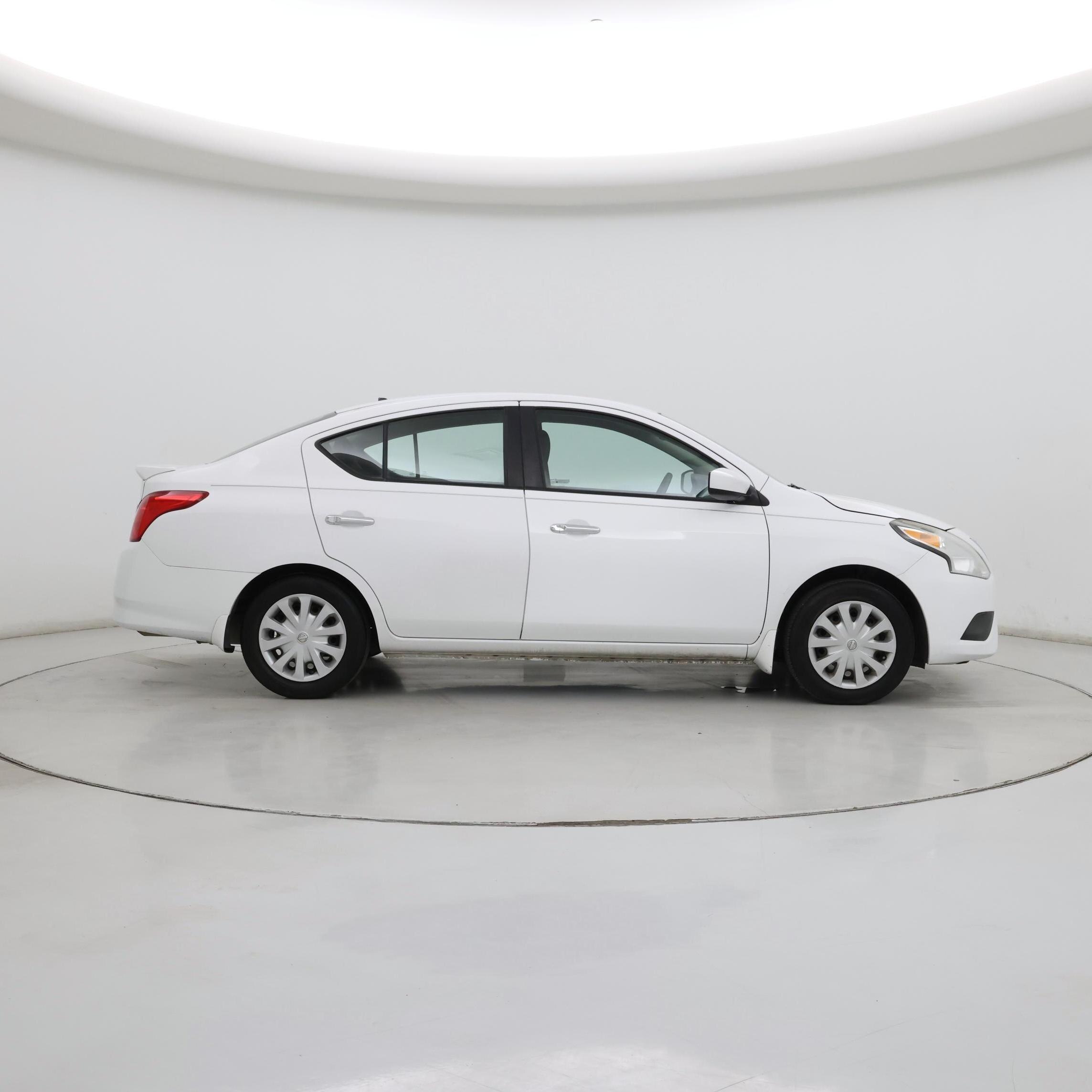Thumbnail: 2016 Nissan Versa - 7