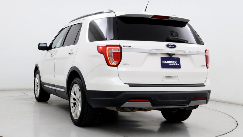 2019 Ford Explorer XLT 2