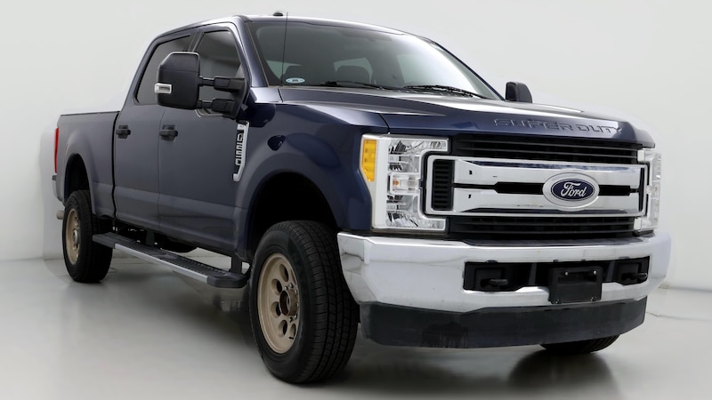 2017 Ford F-250 XLT Hero Image