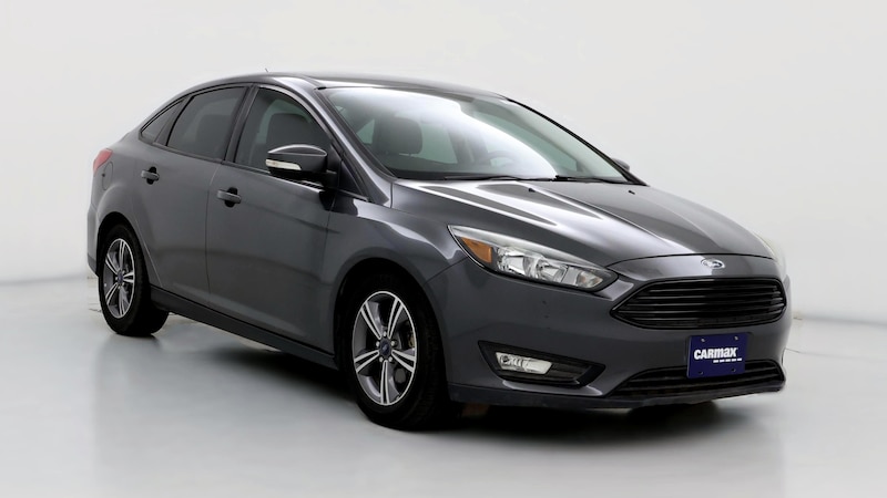 2017 Ford Focus SE Hero Image