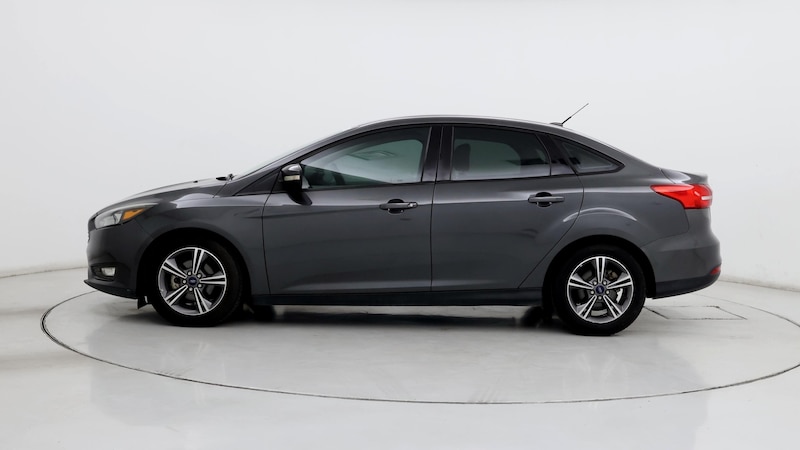 2017 Ford Focus SE 3