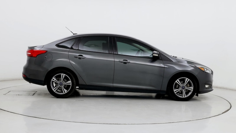 2017 Ford Focus SE 7